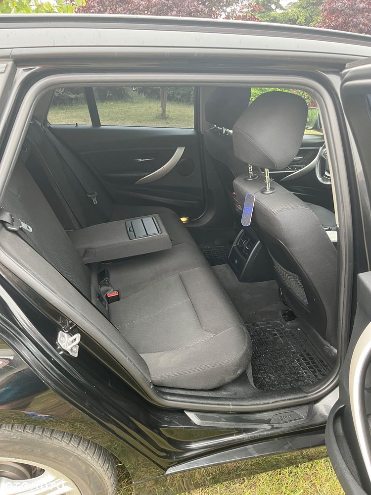 BMW Seria 3 318d DPF - 16