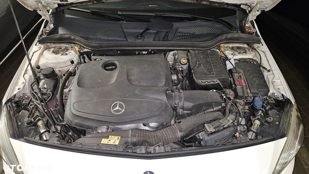 Mercedes-Benz Klasa A 180 (BlueEFFICIENCY) 7G-DCT - 38