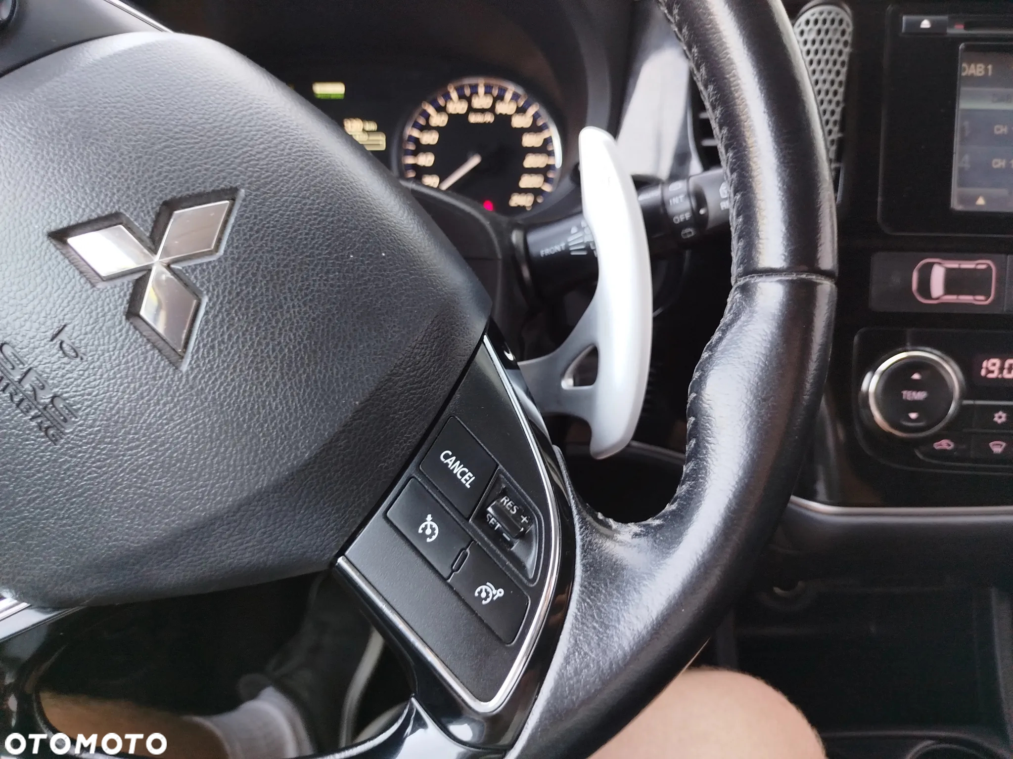 Mitsubishi Outlander 2.2 DI-D 4WD Automatik Diamant Edition - 15