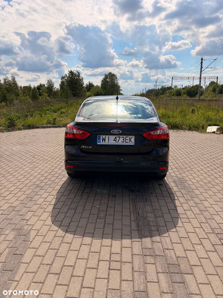 Ford Focus 1.6 TDCi Ambiente - 8