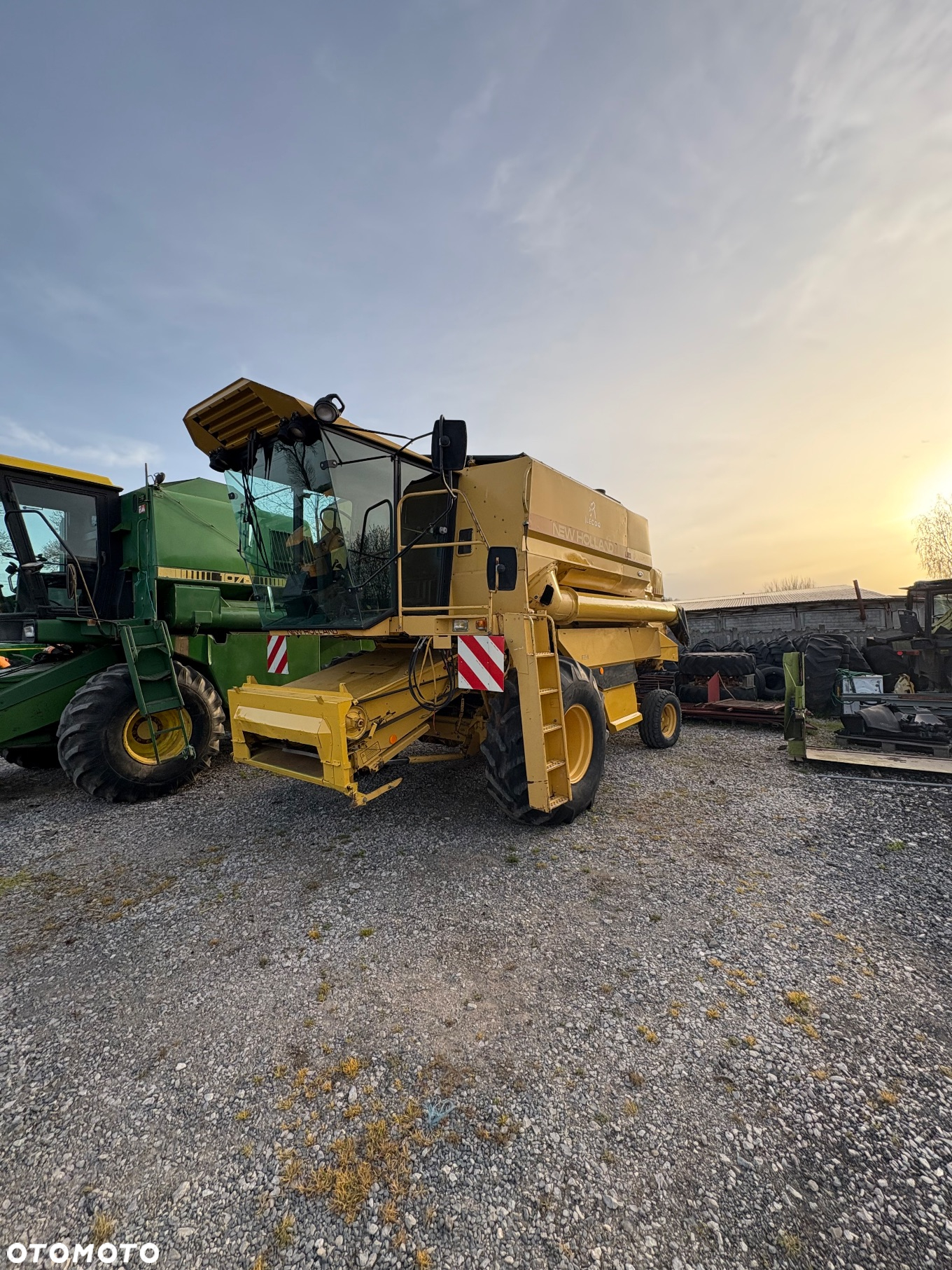 New Holland TX32 - 4