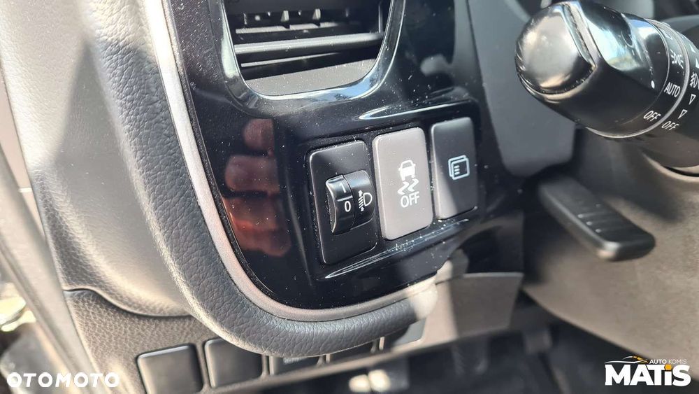 Mitsubishi Outlander - 26