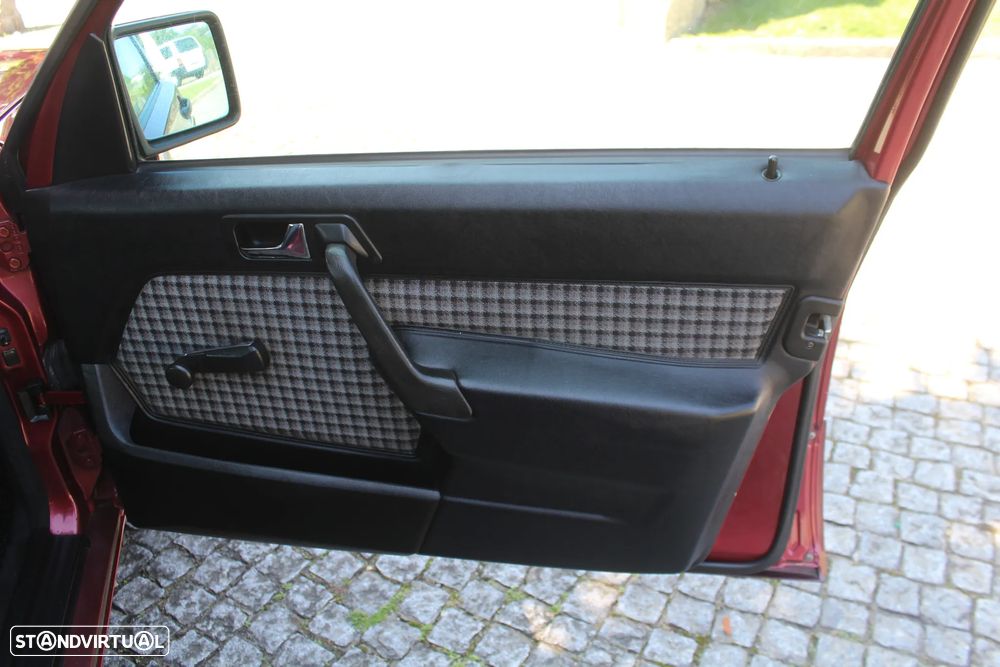 Mercedes-Benz W201 (1982-1993) 190 D 2.5 Turbo - 22