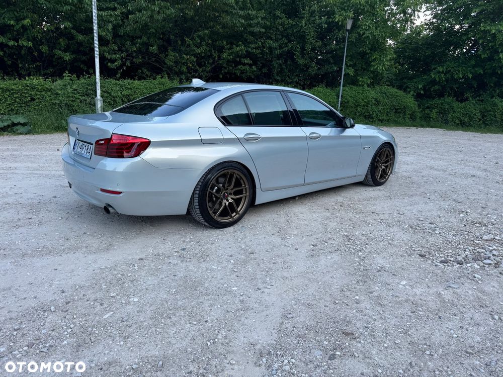 BMW Seria 5 535i xDrive - 4