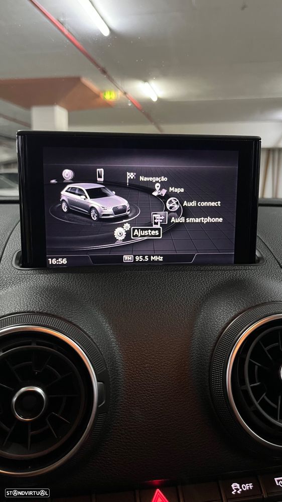 Audi A3 Sportback 2.0 TDI Design - 23