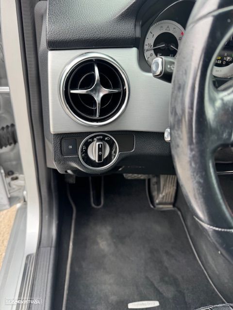 Mercedes-Benz GLK 220 CDI DPF 4Matic BlueEFFICIENCY 7G-TRONIC SPORT EDITION - 7