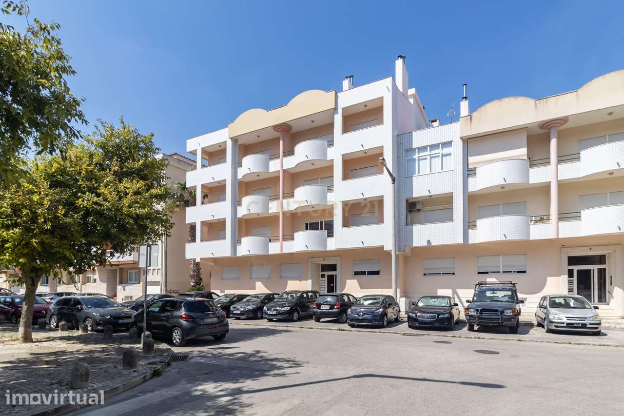 Apartamento T3 com garagem e arrecadação, Sto Antonio Costa da Caparic - Grande imagem: 2/43