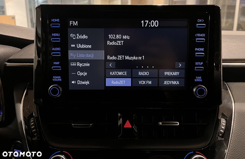 Toyota Corolla 1.8 Business Edition - 30