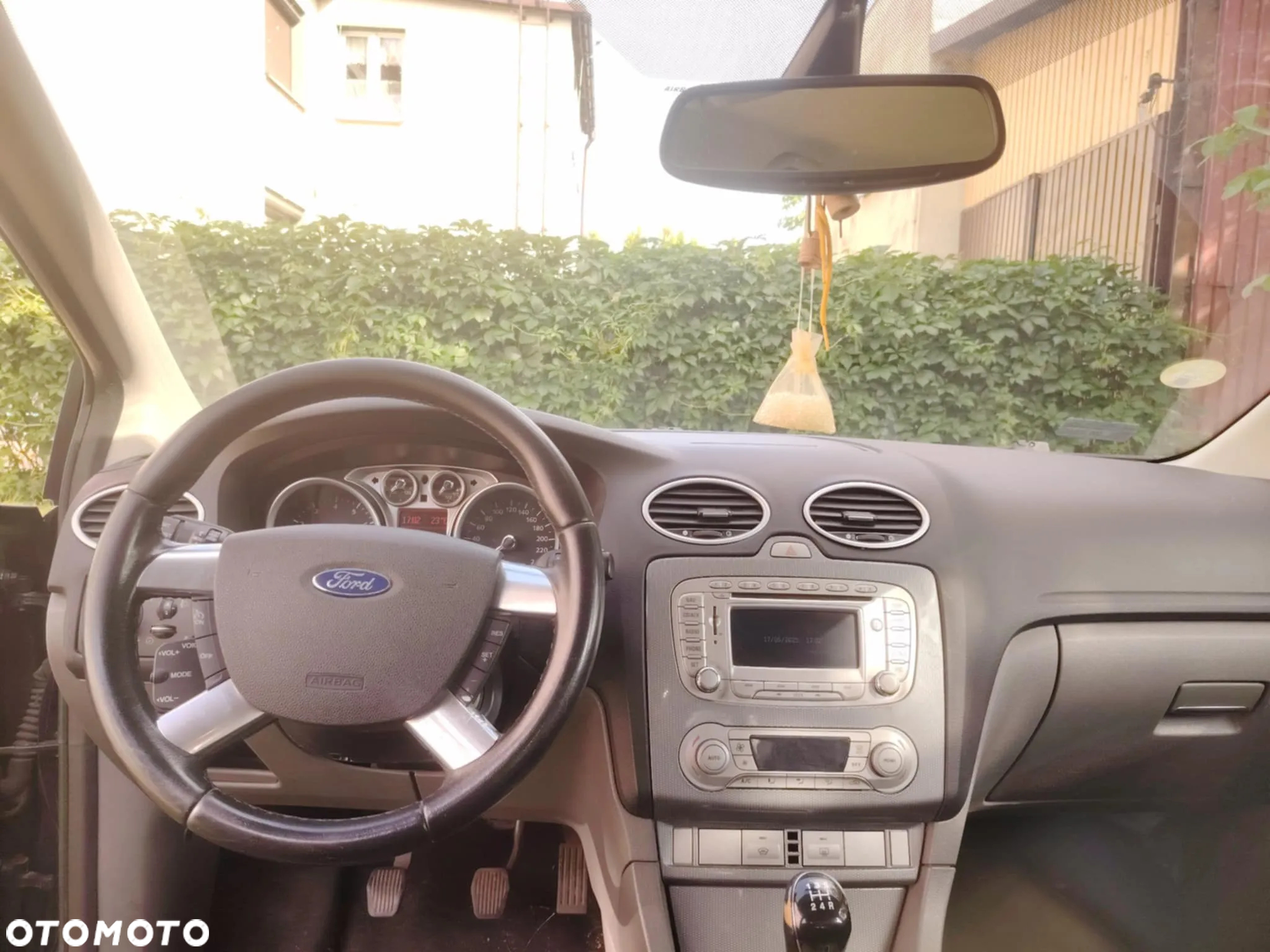 Ford Focus 1.8 FF Ghia - 9