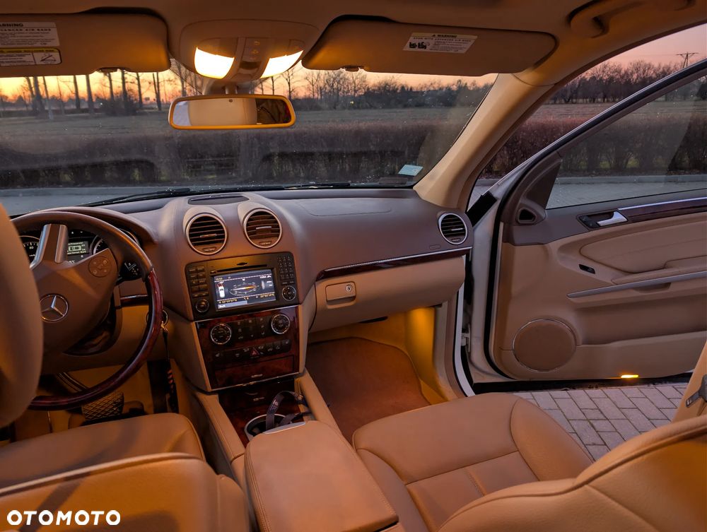 Mercedes-Benz GL 350 BlueTEC 4Matic 7G-TRONIC - 13