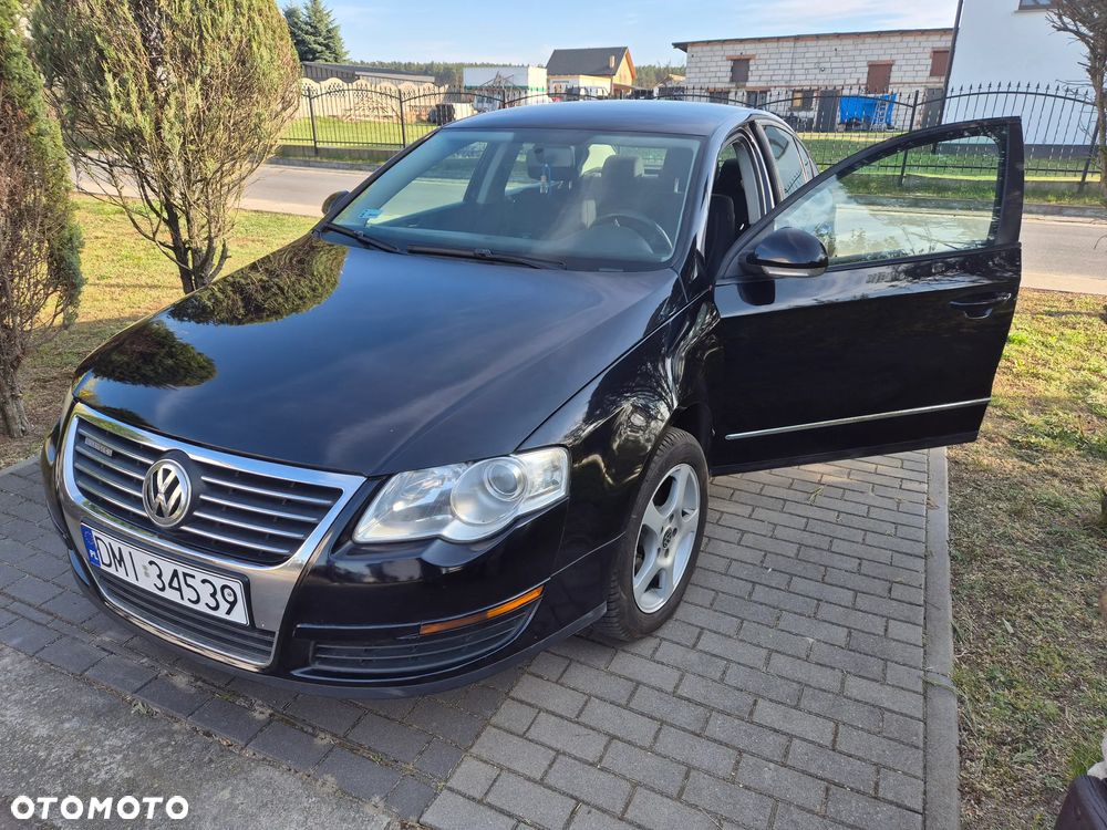 Volkswagen Passat 1.9 TDI Comfortline - 2