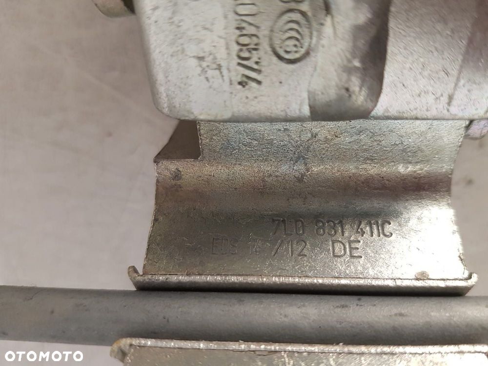 ZAWIAS DRZWI PRAWY DOLNY PRZÓD VW TOUAREG 04-10 7L0831411C - 4