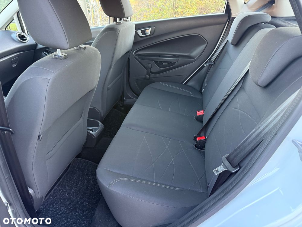 Ford Fiesta 1.5 TDCi St&St SYNC Edition - 24