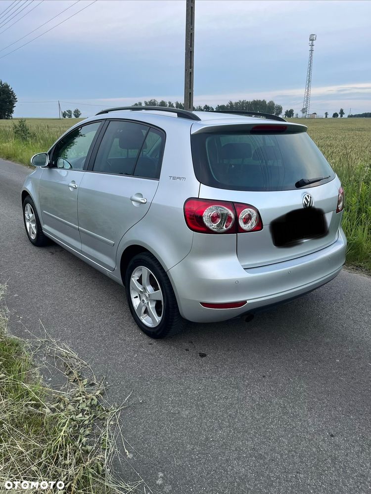 Volkswagen Golf Plus - 9