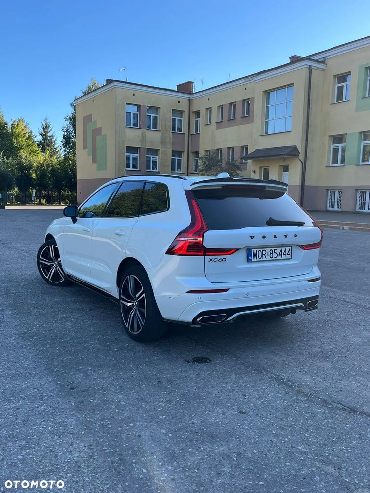 Volvo XC 60 D4 R-Design - 3