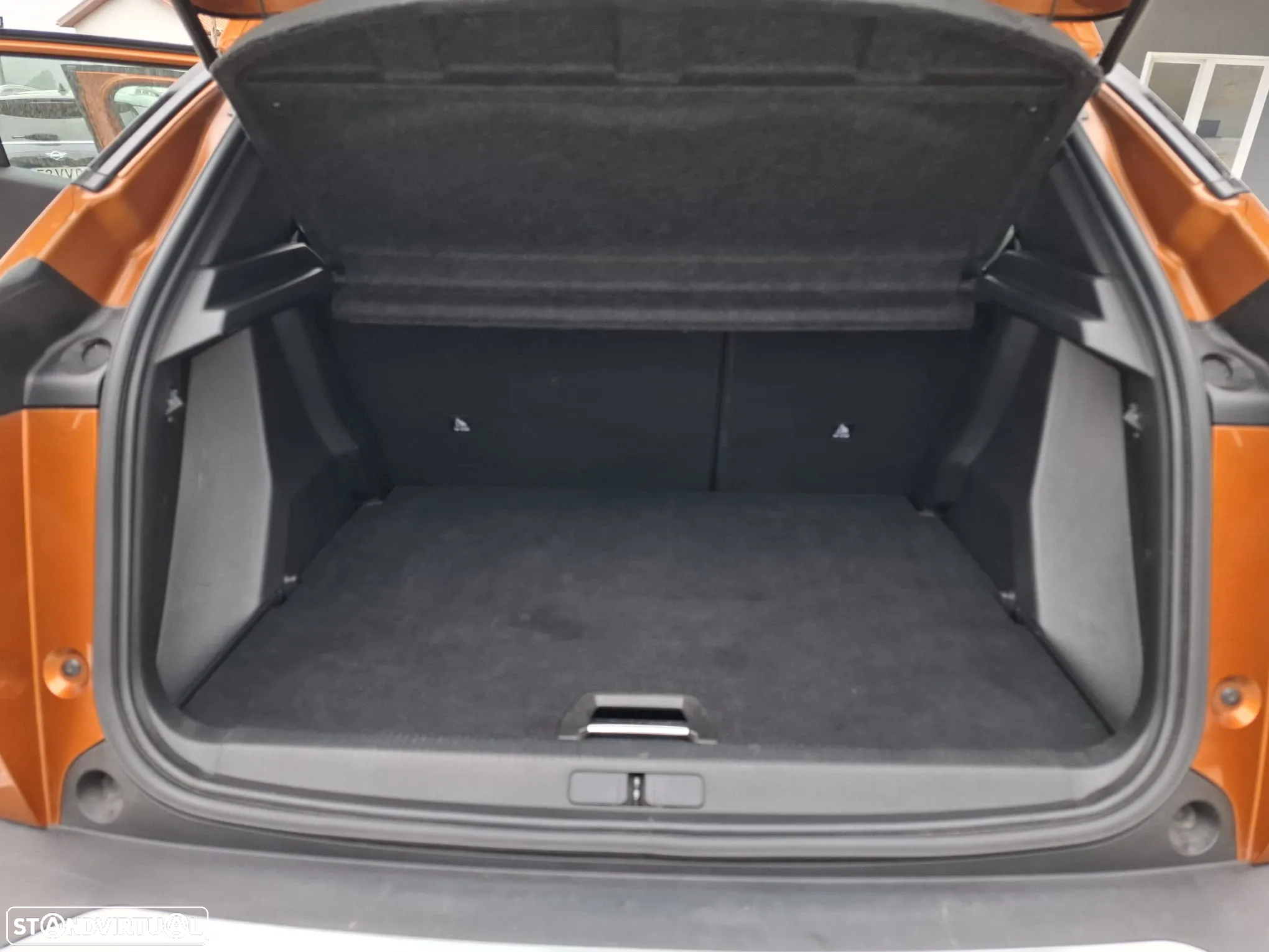 Peugeot 2008 1.2 PureTech Allure Pack - 14