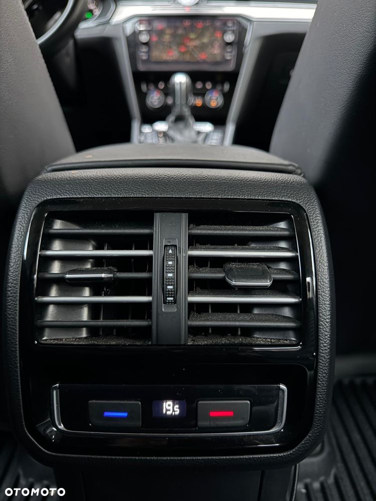 Volkswagen Passat 2.0 TSI BMT Highline DSG - 18