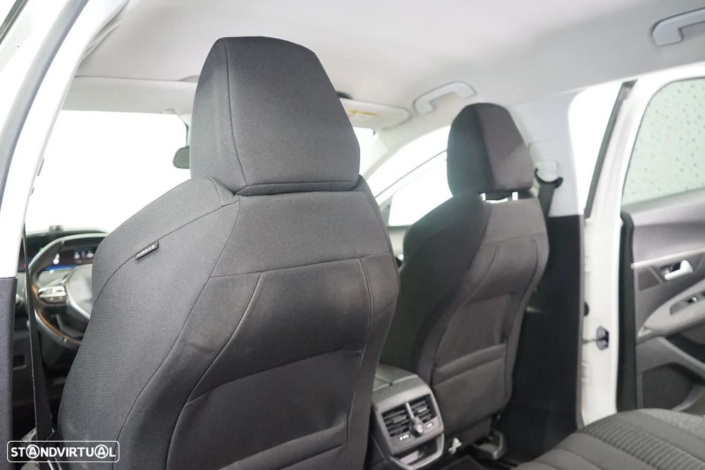 Peugeot 3008 1.2 PureTech Allure Pack - 33