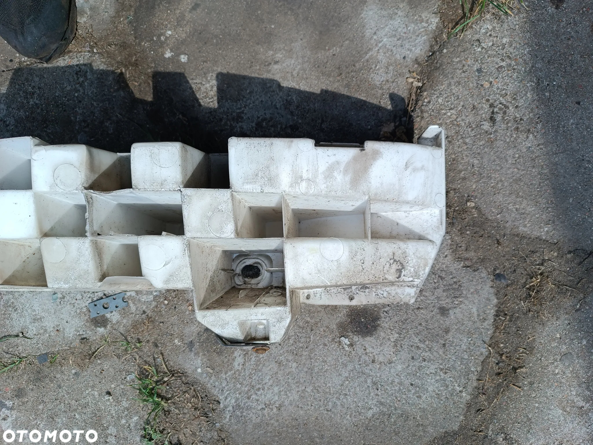 RENAULT CLIO III 3 BELKA POD ZDERZAK TYŁ TYLNA - 2