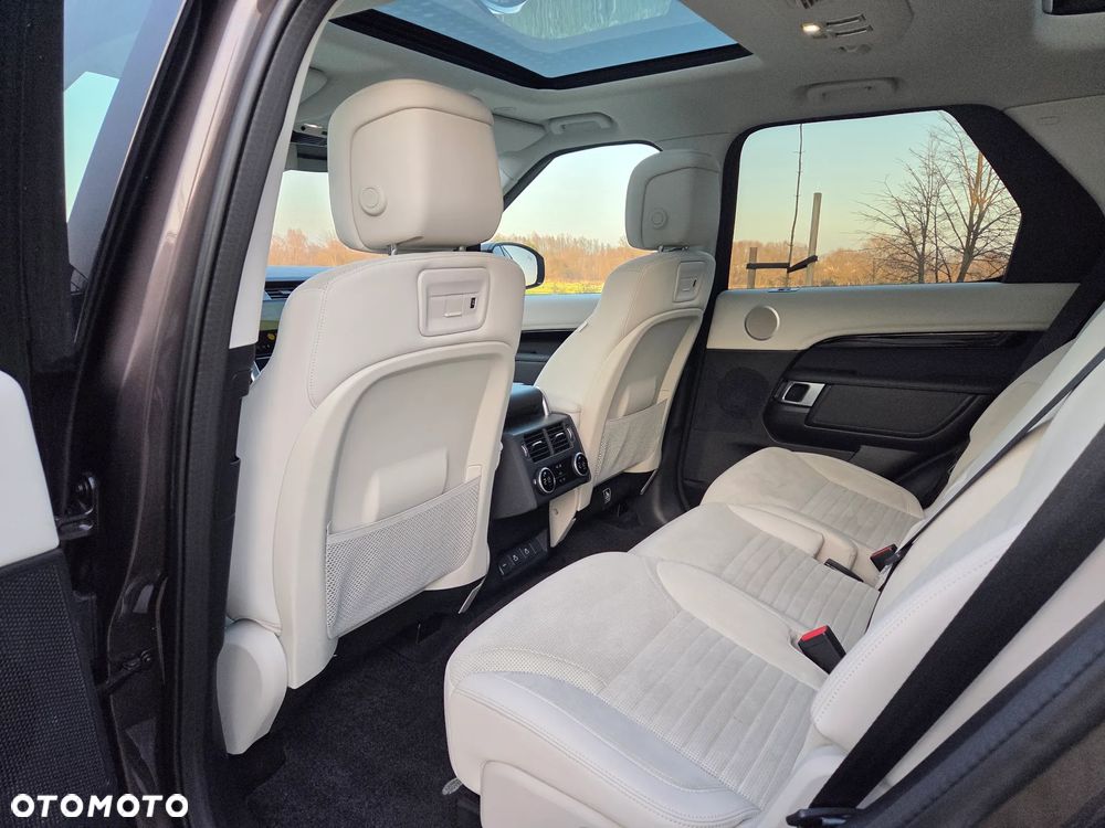 Land Rover Discovery 3.0 D250 mHEV SE - 32