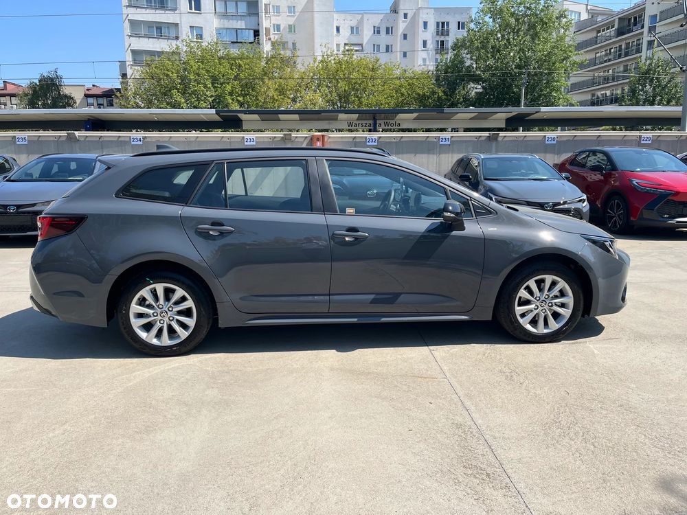 Toyota Corolla 1.8 Hybrid Comfort - 4