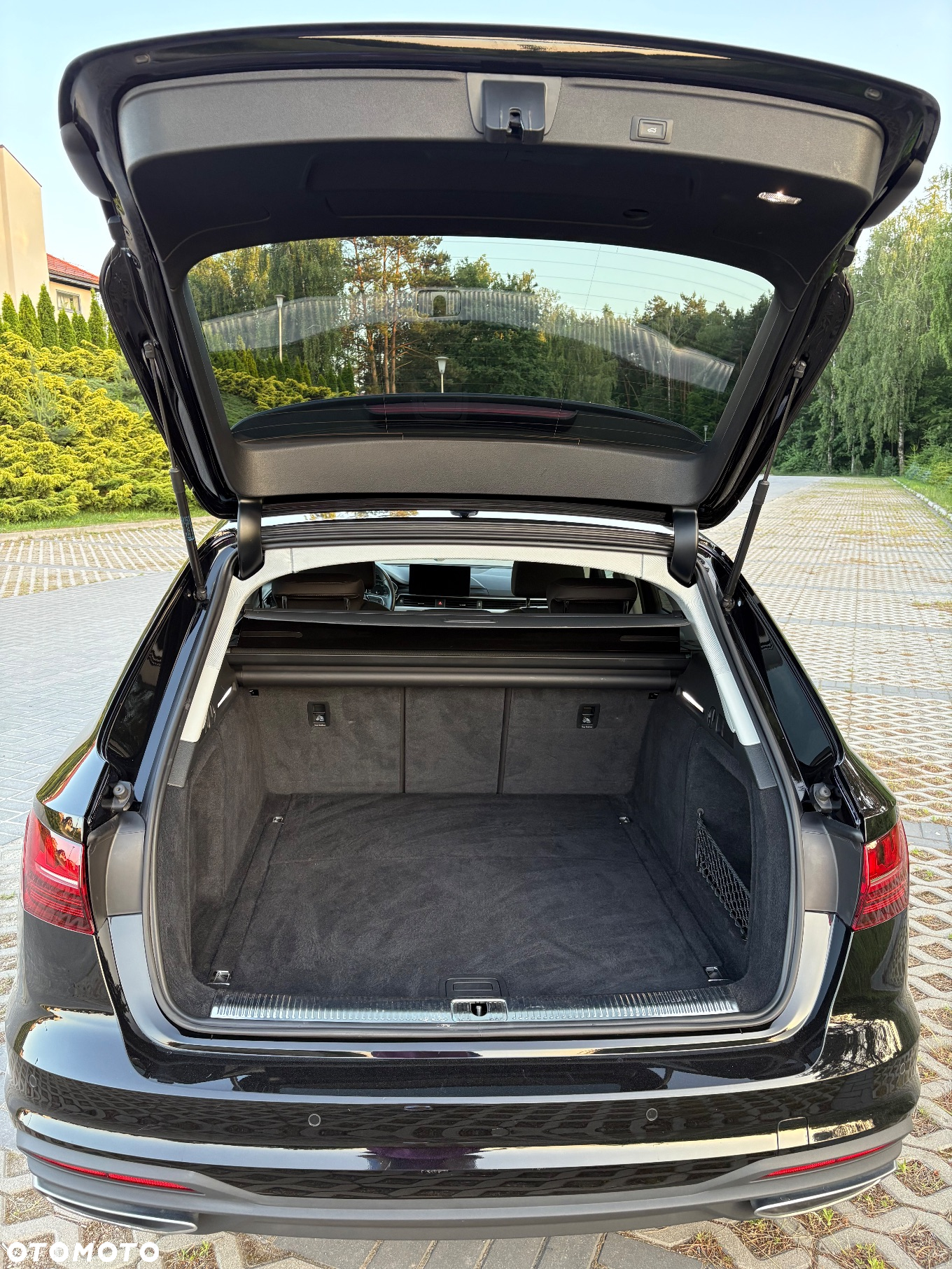 Audi A4 2.0 TDI Design S tronic - 28