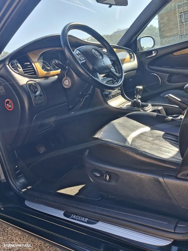 Jaguar X-Type 2.0 D Executive - 4
