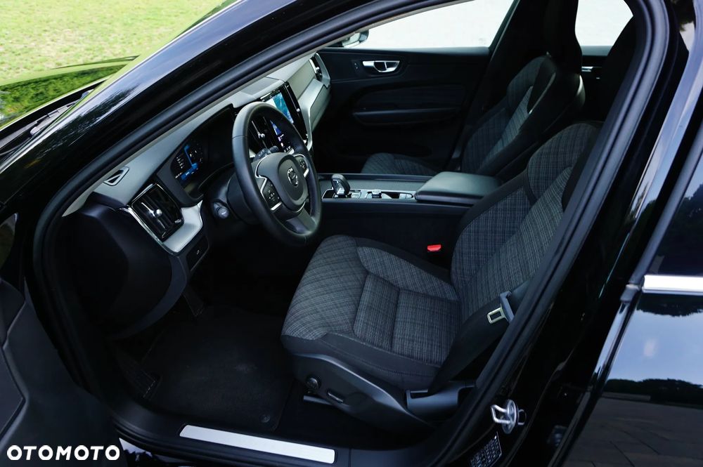 Volvo XC 60 B4 D Core - 16