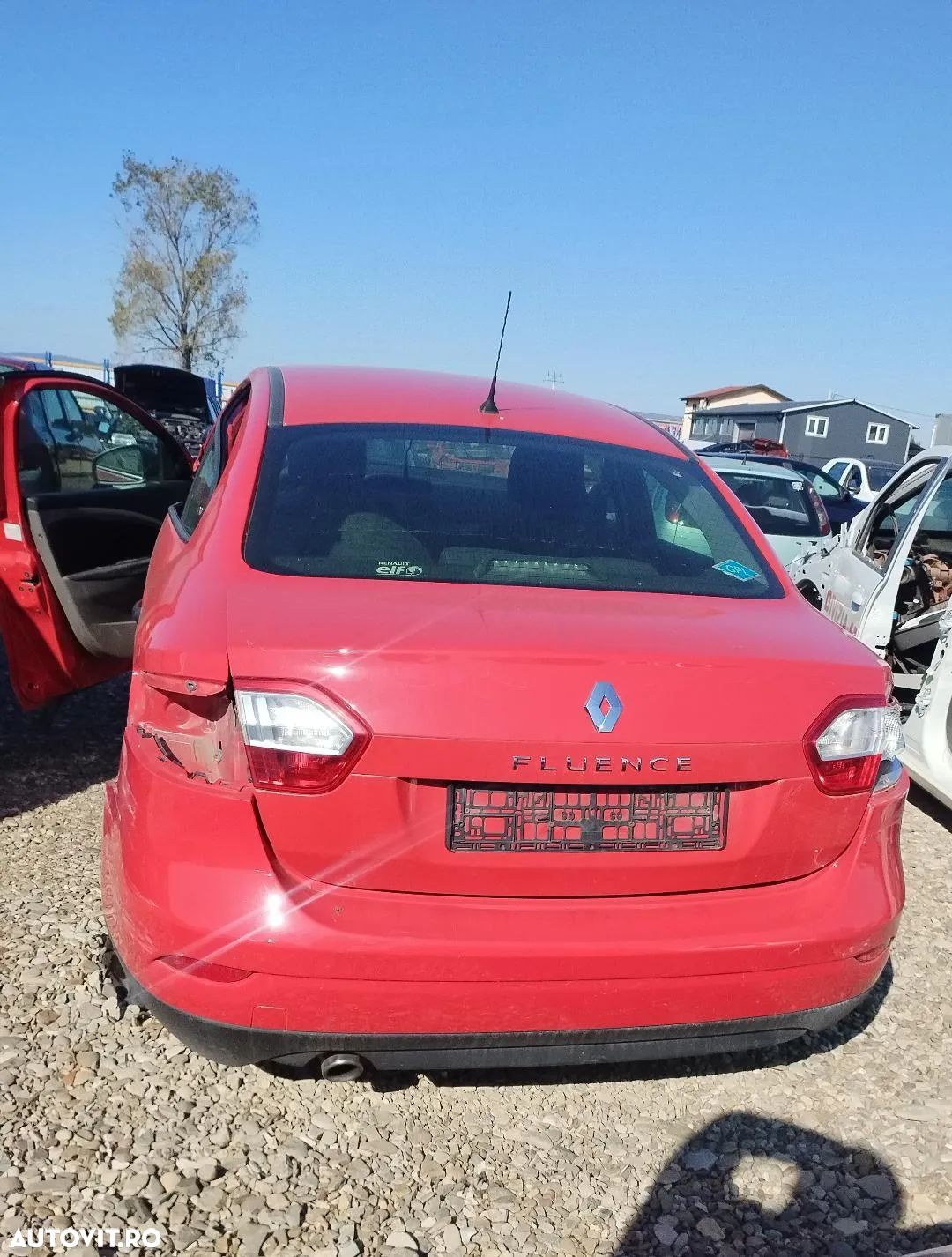 Dezmembram Renault Fluence - 1