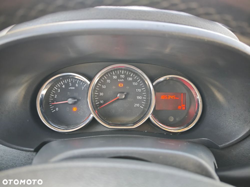 Dacia Dokker SCe 100 Celebration - 31