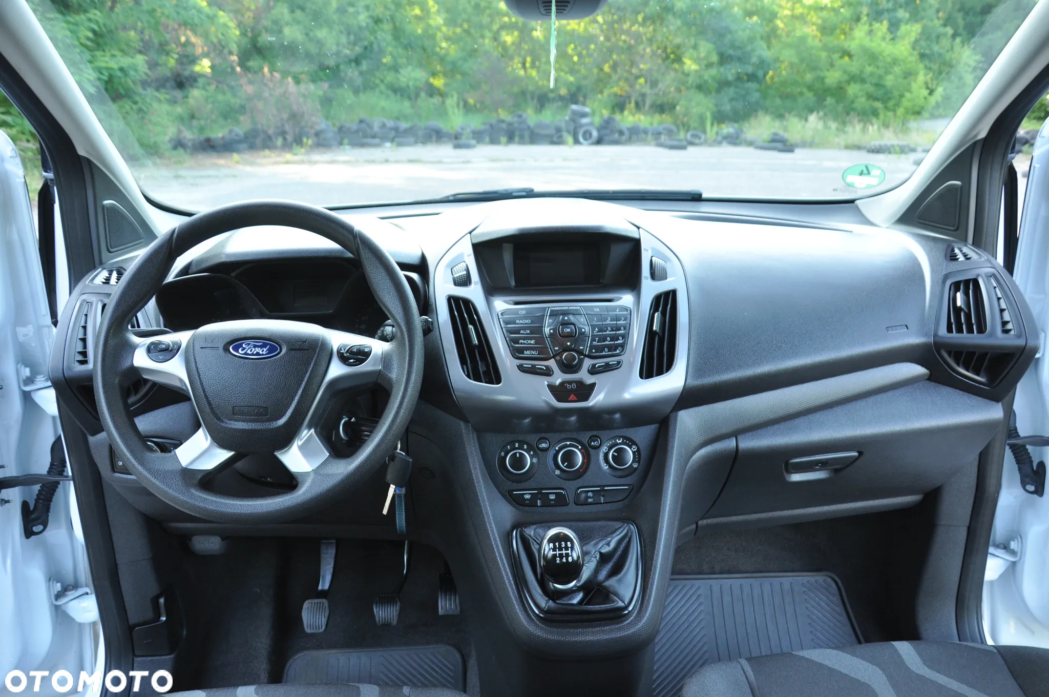 Ford Tourneo Connect - 33
