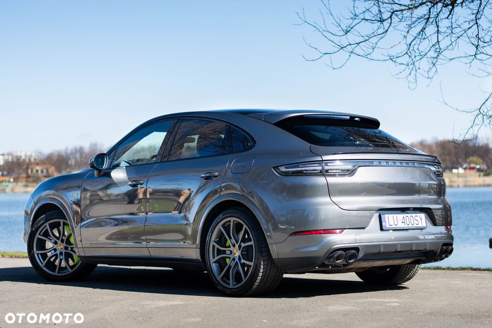 Porsche Cayenne Coupe E-Hybrid - 12