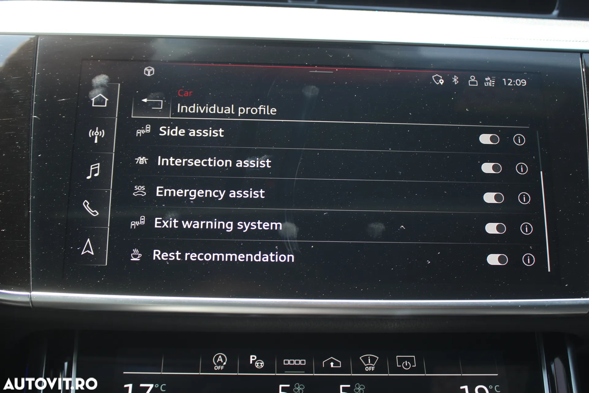 Audi A8 55 TFSI quattro Tiptronic MHEV - 13