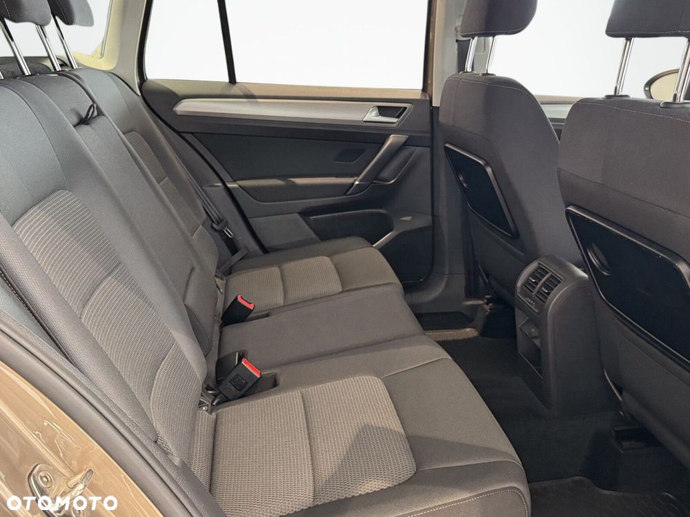 Volkswagen Golf Sportsvan - 17