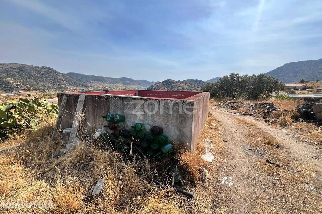 Terreno Panorâmico 11.745 m² no Douro - em Trás-os-Montes - Grande imagem: 4/25