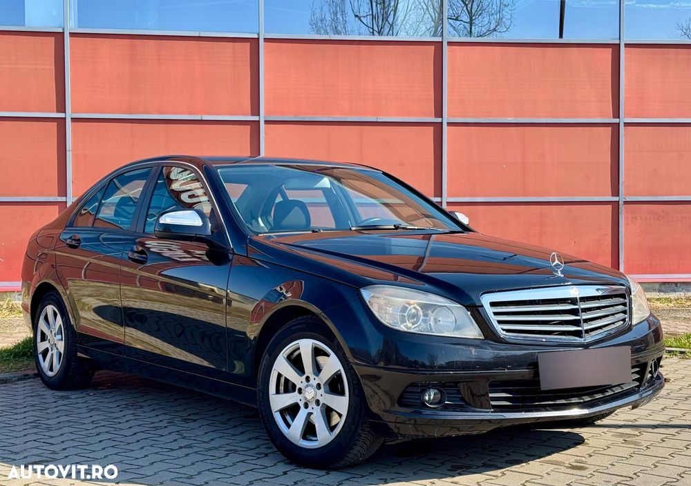Mercedes-Benz C 220 CDI DPF Automatik BlueEFFICIENCY Elegance - 16