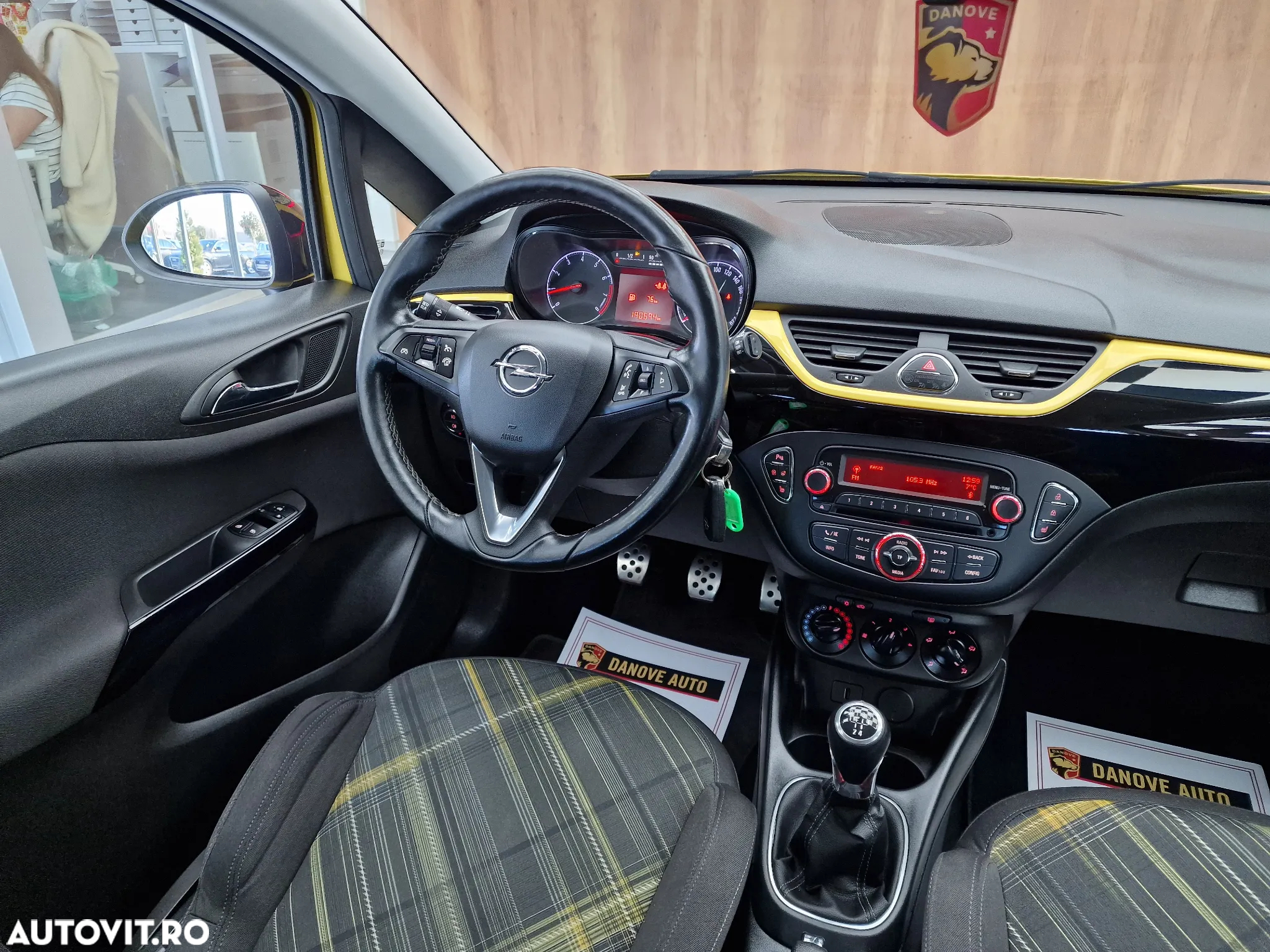 Opel Corsa 1.4 Color Edition - 16