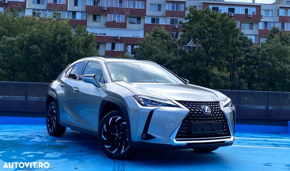 Lexus UX 300e Business - 28