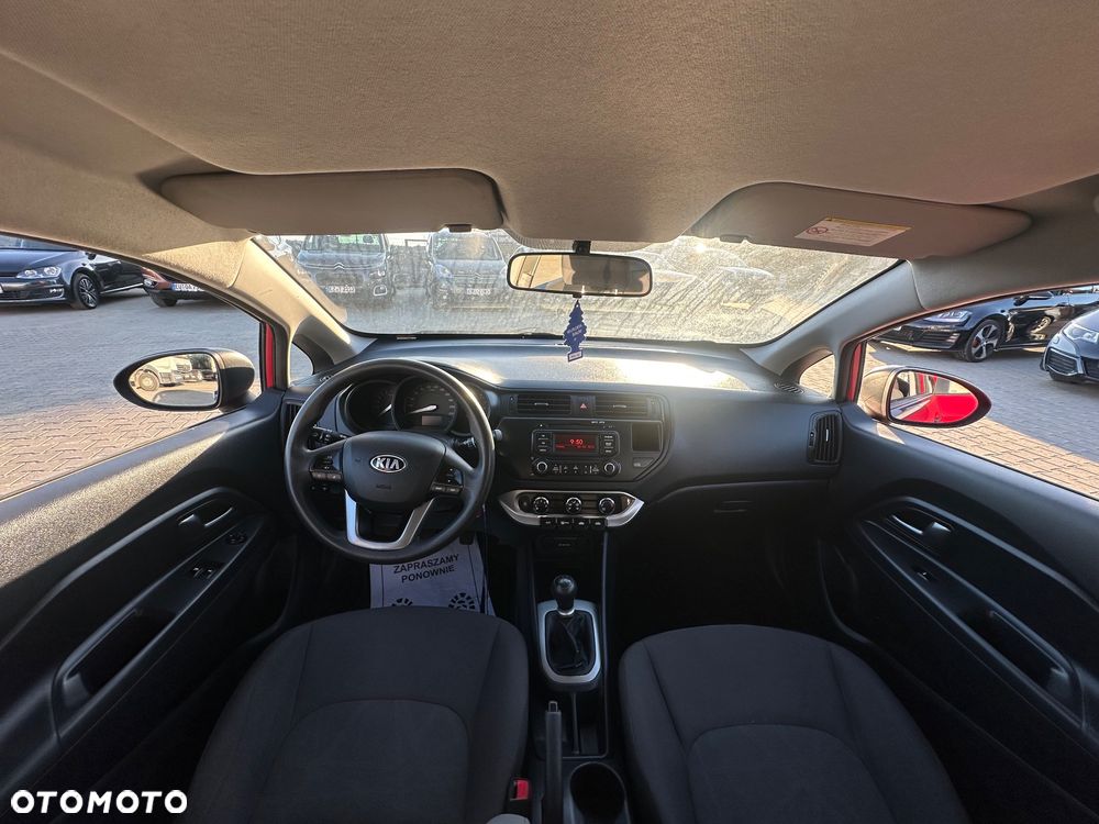 Kia Rio 1.2 Attract - 10