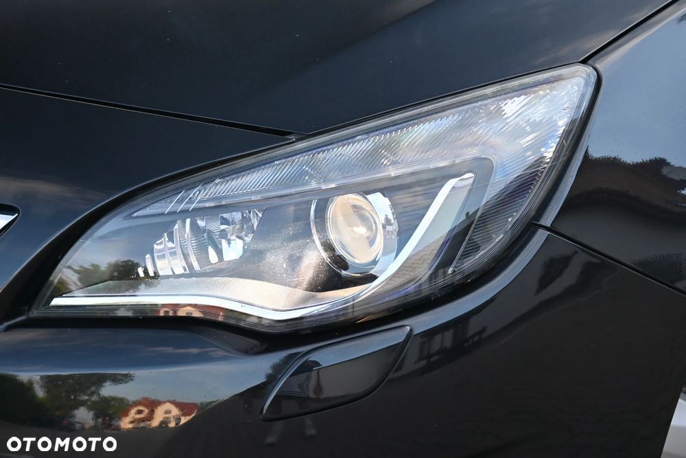 Opel Astra 1.6 Turbo Active - 11