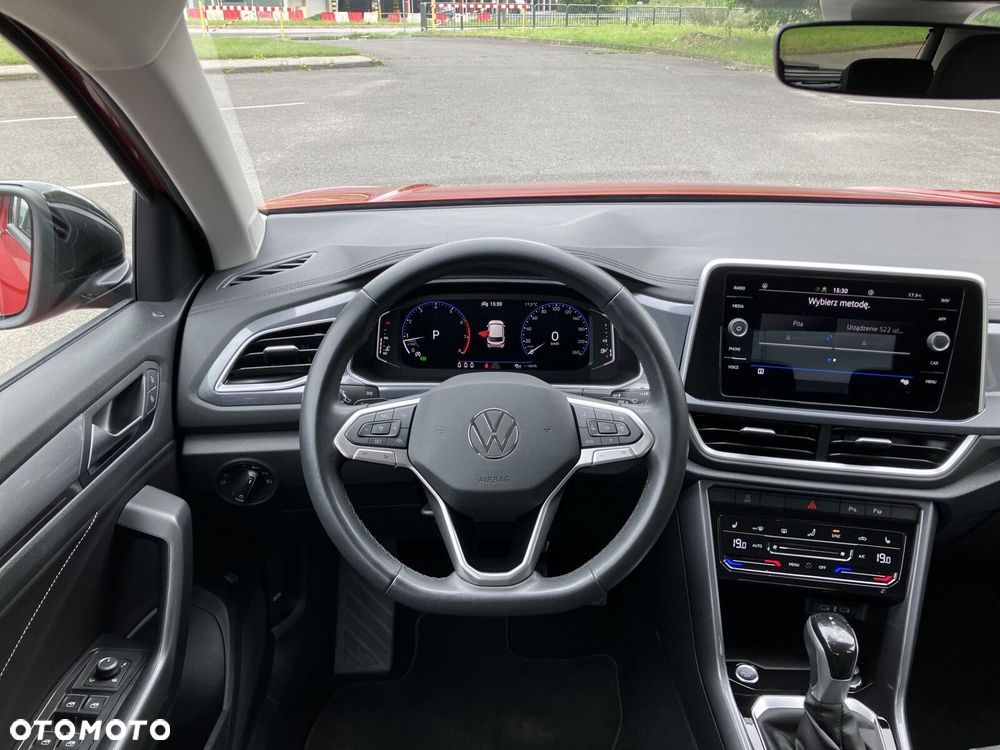 Volkswagen T-Roc - 12