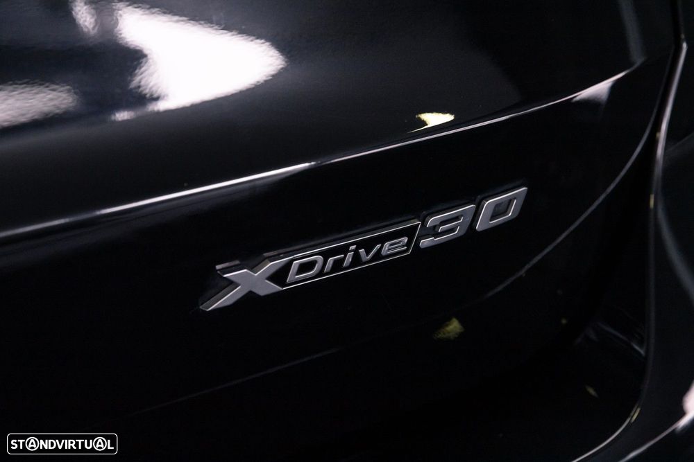 BMW iX1 xDrive30 - 12