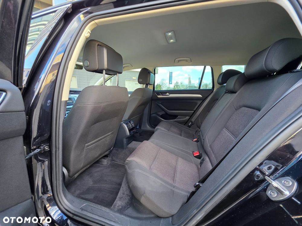Volkswagen Passat 2.0 TDI BMT Comfortline DSG - 16