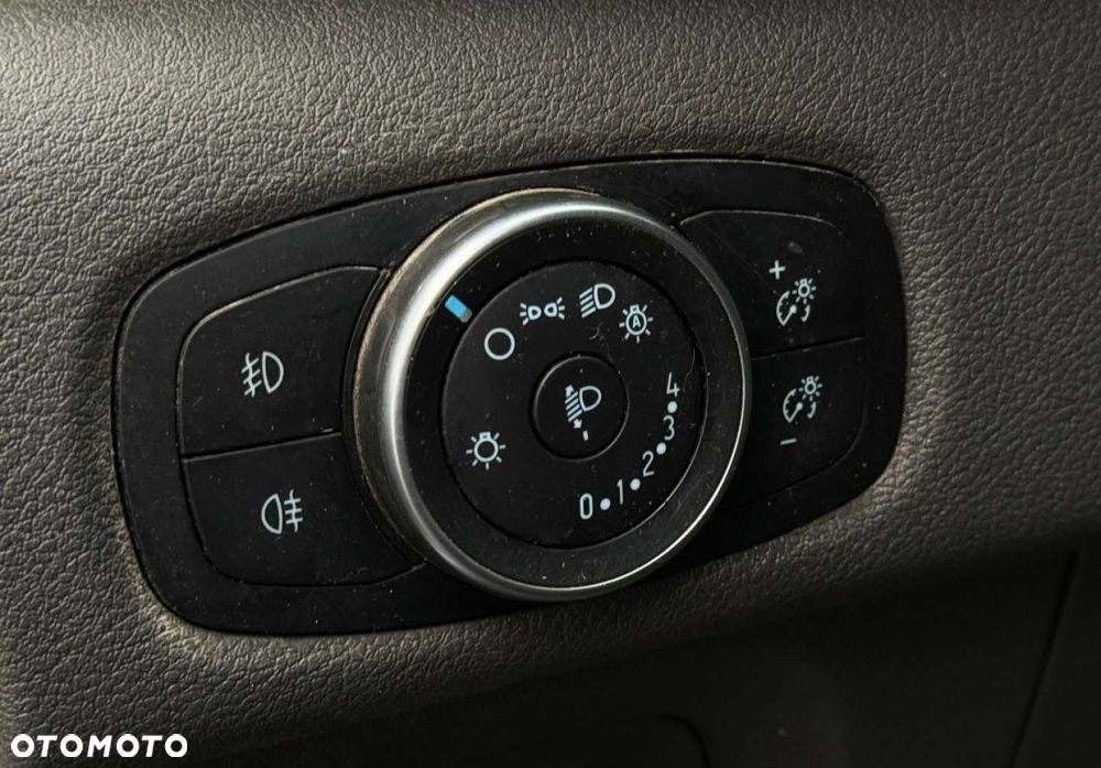 Ford Transit Custom - 19