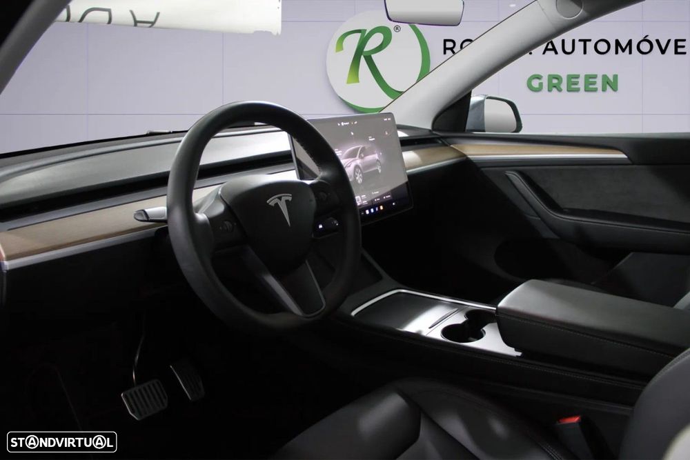 Tesla Model Y Standard - 8