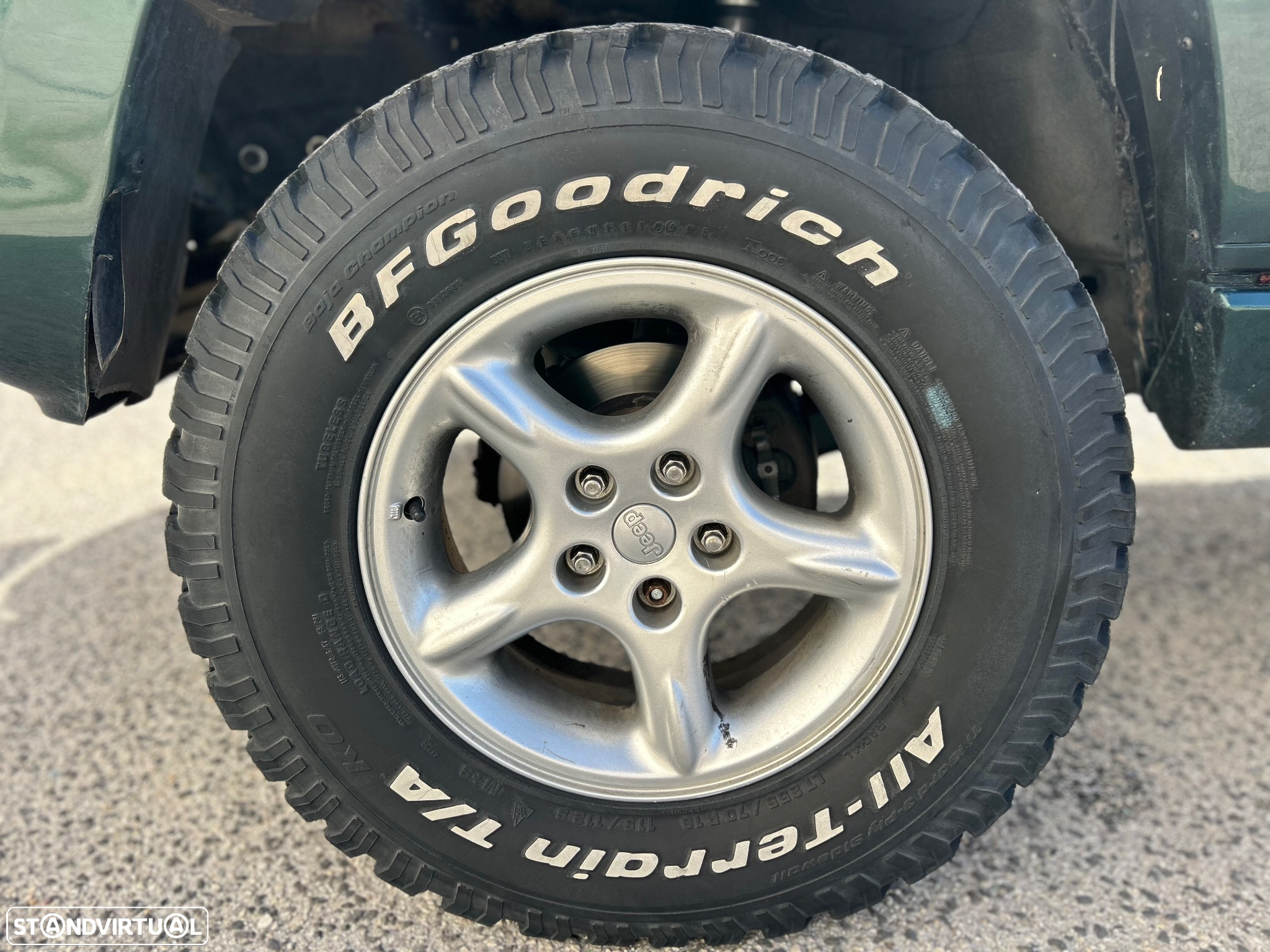 Jeep Grand Cherokee 5.9 LX - 12