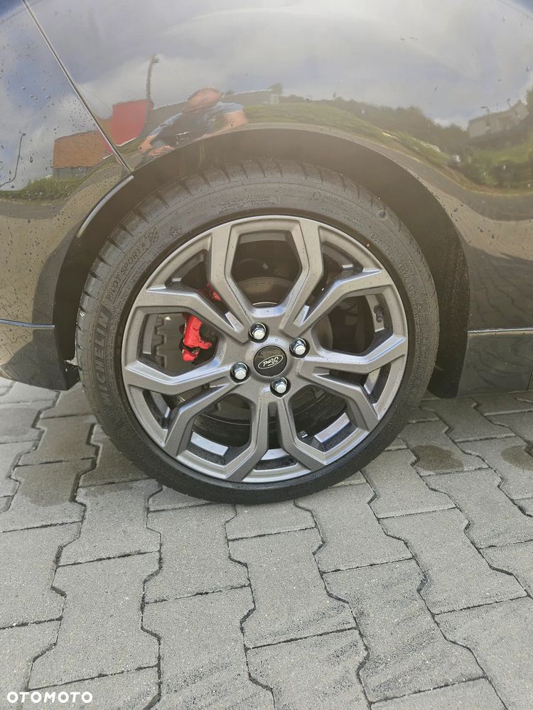 Ford Fiesta ST - 7
