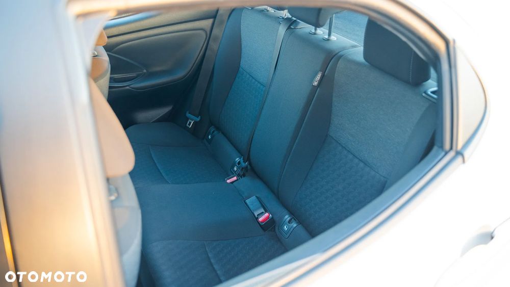 Toyota Yaris 1.5 Comfort - 9