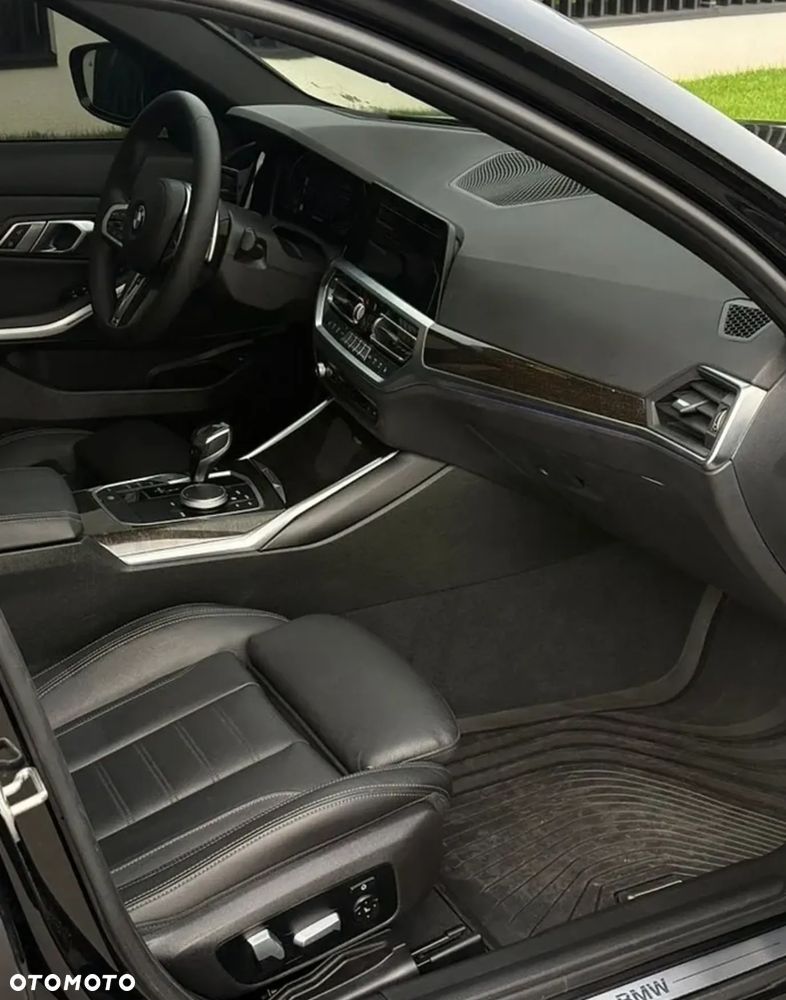 BMW Seria 3 - 12