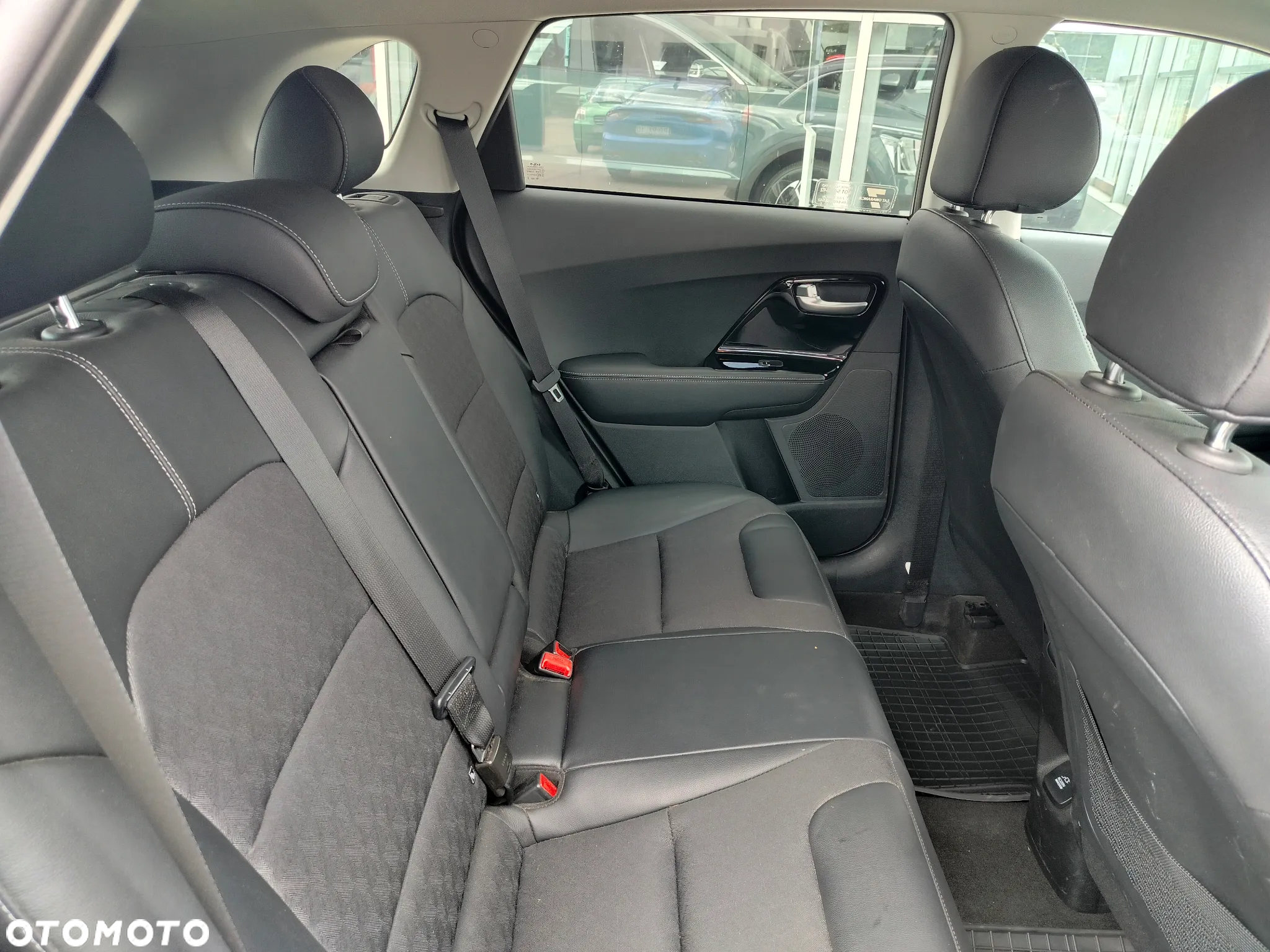 Kia Niro 1.6 GDI Hybrid L Business Line - 16